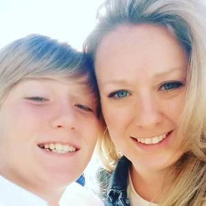 Meet your Posher, Laina